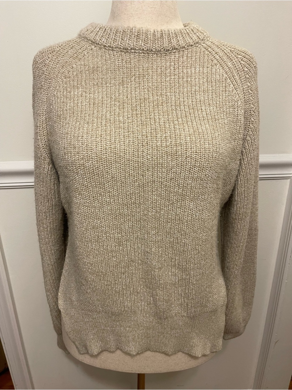 Modern Citizen Oatmeal Chunky Knit Sweater – Medium